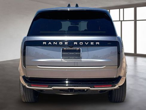 Used 2025 Land Rover Range Rover SE AWD/4WD image 4