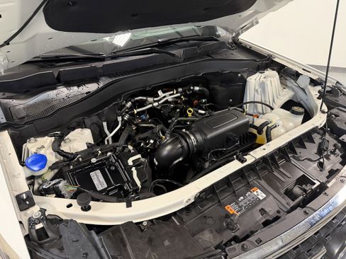 Used 2023 Ford Explorer XLT w/ Equipment Group 202A image 29