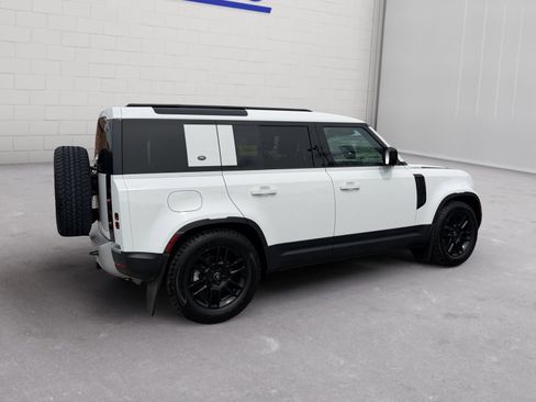 Used 2024 Land Rover Defender 110 S AWD/4WD image 4