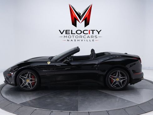 Used 2017 Ferrari California T RWD image 17