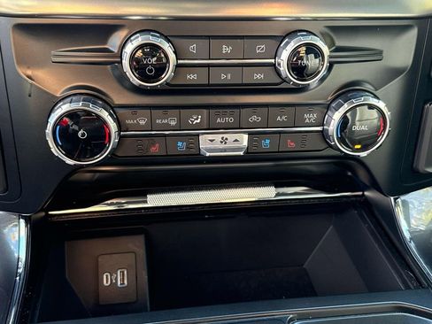 Used 2023 Ford F150 Lariat image 14