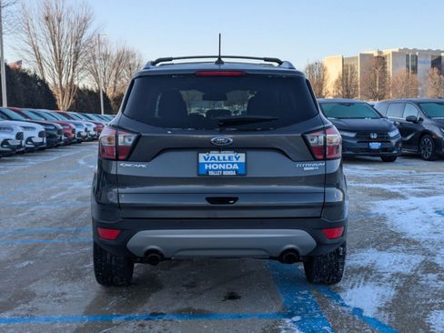 Used 2018 Ford Escape Titanium image 7