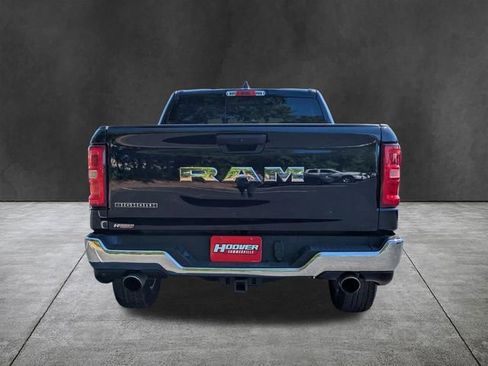Used 2025 RAM 1500 Big Horn AWD/4WD image 5