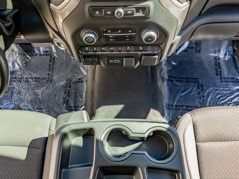 Used 2025 Chevrolet Silverado 2500 Custom w/ Custom Value Package image 28