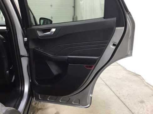 Used 2024 Ford Escape Platinum image 27