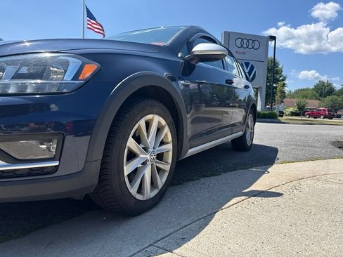 Used 2019 Volkswagen Golf Alltrack S AWD/4WD image 20