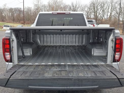 Used 2022 GMC Sierra 1500 SLE image 31