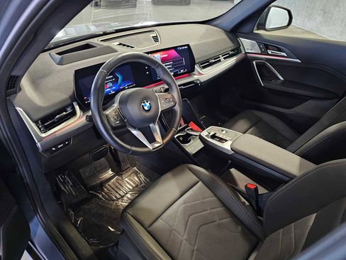 Used 2023 BMW X1 xDrive28i w/ Premium Package AWD/4WD image 2