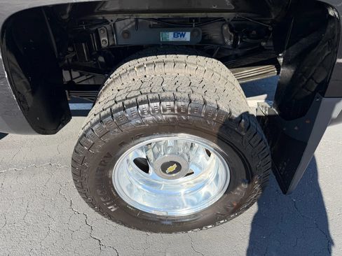 Used 2019 Chevrolet Silverado 3500 LTZ w/ Duramax Plus Package AWD/4WD image 12