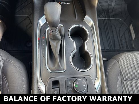 Used 2023 Chevrolet Traverse LT image 30