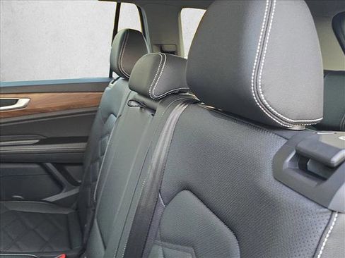 New 2026 Volkswagen Atlas SE image 16