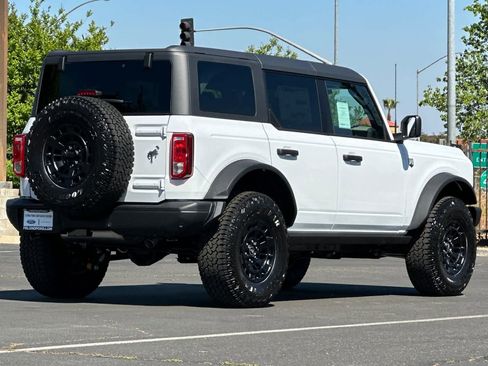 New 2026 Ford Bronco Big Bend image 2