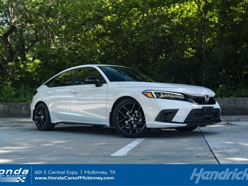 Used 2024 Honda Civic Sport image 1