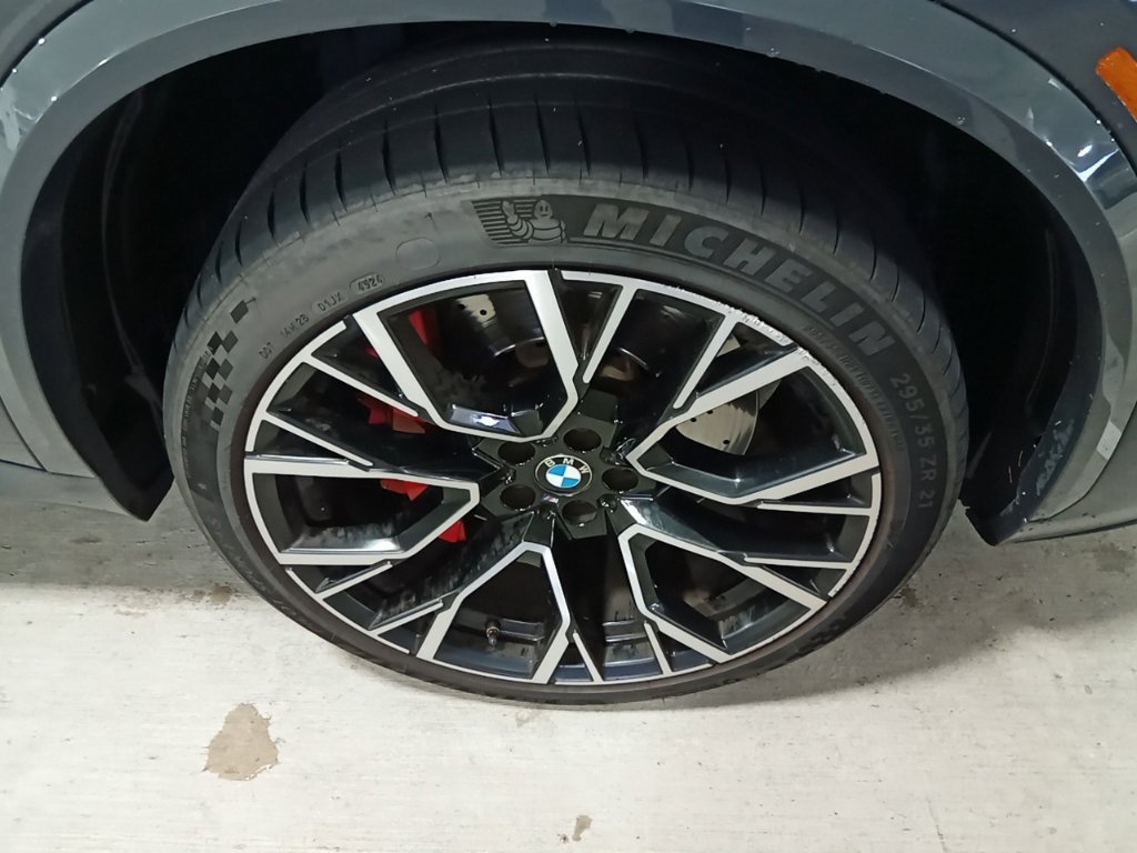 Used 2022 BMW X5 M w/ Competition Package 2 AWD/4WD image 16