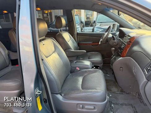Used 2007 Toyota Sienna XLE image 14