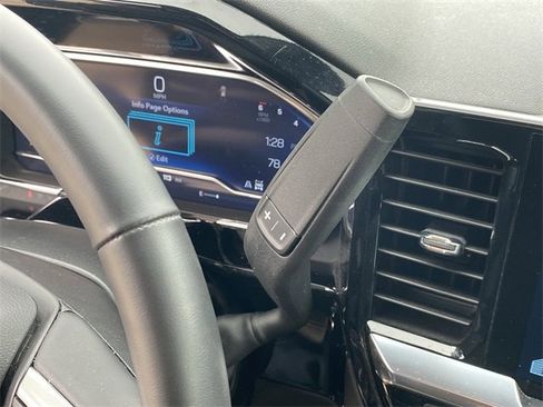 Used 2024 Chevrolet Silverado 1500 LT image 19