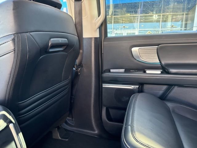 Used 2025 Ford Expedition Platinum AWD/4WD image 18