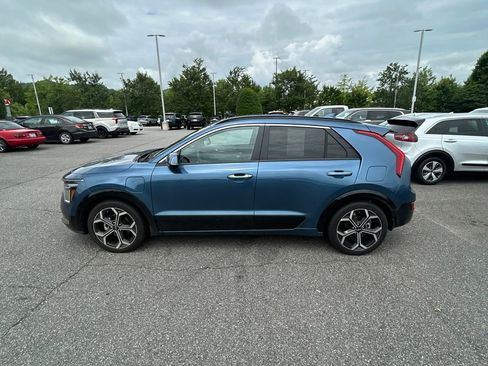 Certified 2023 Kia Niro SX Touring FWD image 12