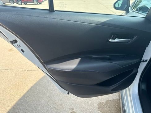 Used 2020 Toyota Corolla SE FWD image 18