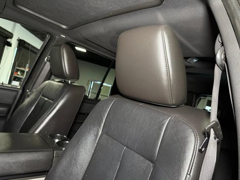 Used 2014 Ford Expedition EL Limited w/ Equipment Group 301A RWD image 32