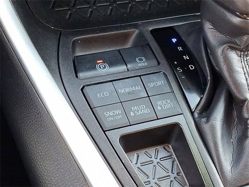 Certified 2024 Toyota RAV4 XLE image 22