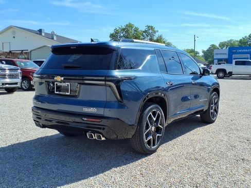 New 2026 Chevrolet Traverse High Country FWD image 10