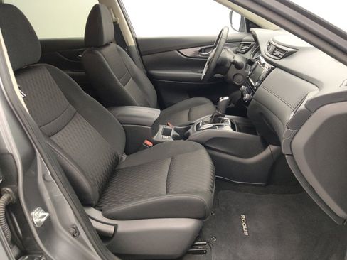 Used 2019 Nissan Rogue SV image 21