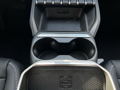 New 2026 GMC Terrain Denali w/ LPO, Floor Liner Package image 20