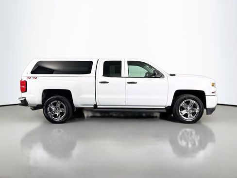 Used 2018 Chevrolet Silverado 1500 Custom image 8