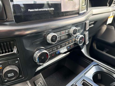 Used 2026 Ford F150 Lariat AWD/4WD image 42