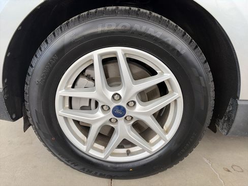 Used 2022 Ford Edge SEL w/ Convenience Package AWD/4WD image 8