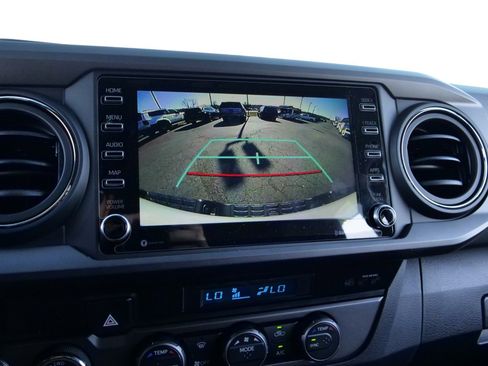 Used 2023 Toyota Tacoma TRD Off-Road image 16