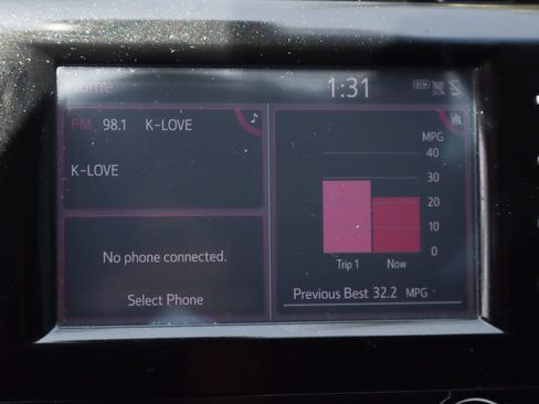 Used 2019 Toyota Camry SE FWD image 27