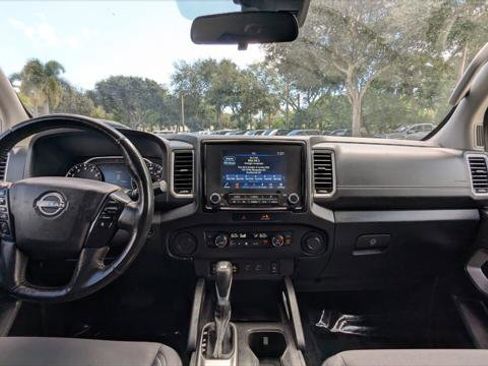 Used 2022 Nissan Frontier SV RWD image 26