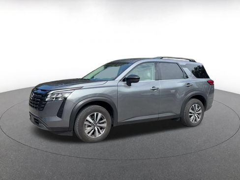 Used 2026 Nissan Pathfinder SL FWD image 7