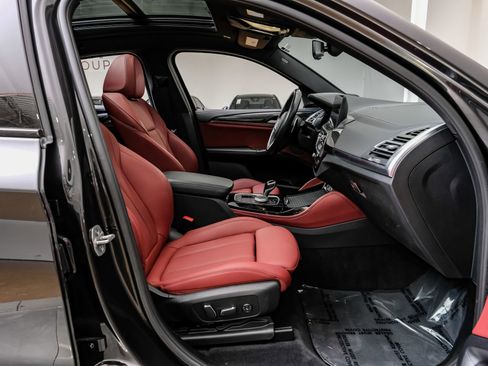 Used 2024 BMW X4 M40i w/ Shadowloine Package image 37