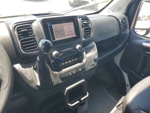 Used 2026 RAM ProMaster 2500 w/ Convenience Group FWD image 18
