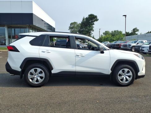 Used 2019 Toyota RAV4 LE w/ All Weather Liner Package AWD/4WD image 2