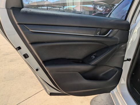 Used 2020 Honda Accord Sport image 15