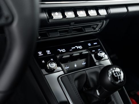 Certified 2024 Porsche 911 Carrera T image 17