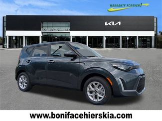 New 2025 Kia Soul LX image 1