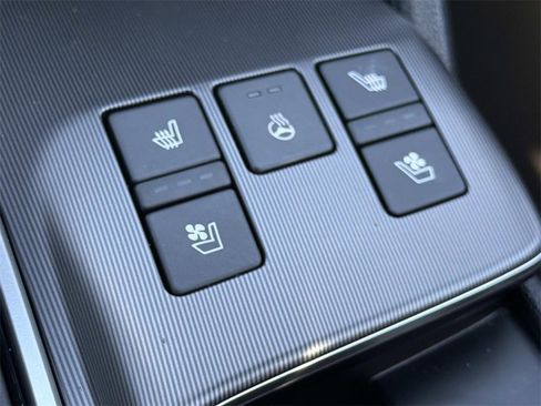 Used 2026 Kia Sportage SX image 28