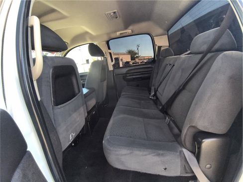 Used 2008 GMC Sierra 1500 SLE w/ California Package RWD image 9
