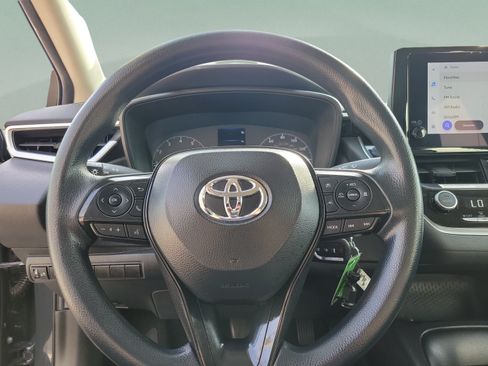 Used 2024 Toyota Corolla LE FWD image 9
