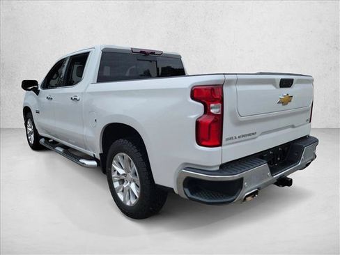 Used 2022 Chevrolet Silverado 1500 LTZ w/ Technology Package image 7