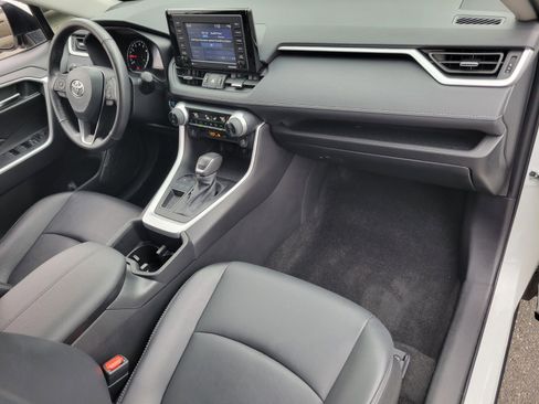 Certified 2022 Toyota RAV4 XLE Premium image 17