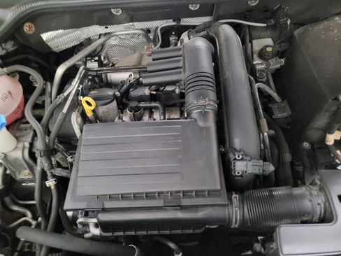 Used 2017 Volkswagen Jetta SE FWD image 30