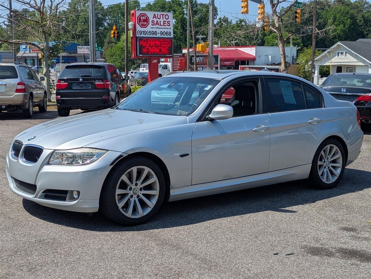 Used 2009 BMW 328i Sedan RWD image 5