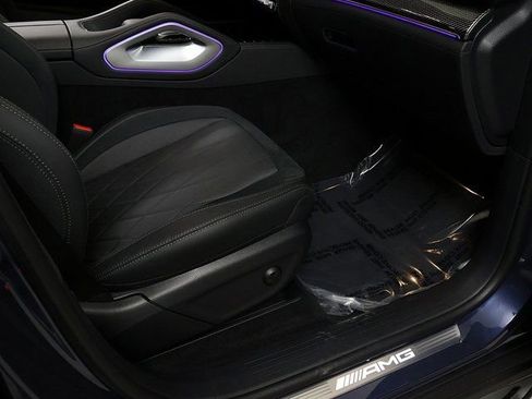 Certified 2025 Mercedes-Benz GLE 53 AMG GLE 53 AMG image 38