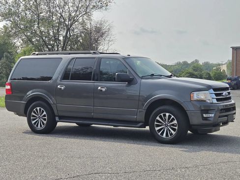 Used 2017 Ford Expedition EL XLT AWD/4WD image 5